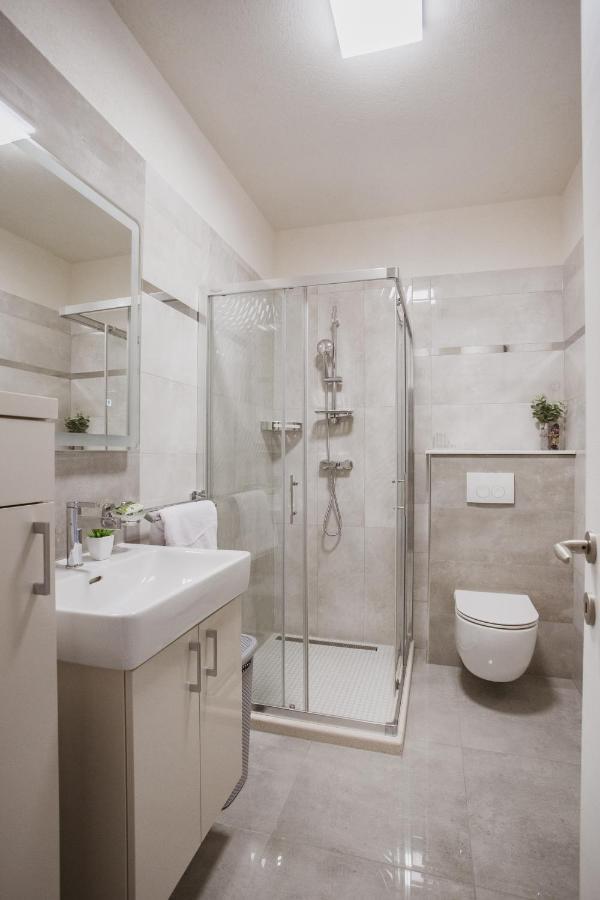 Vila Luxury House Lucija Dugi Rat Exteriér fotografie
