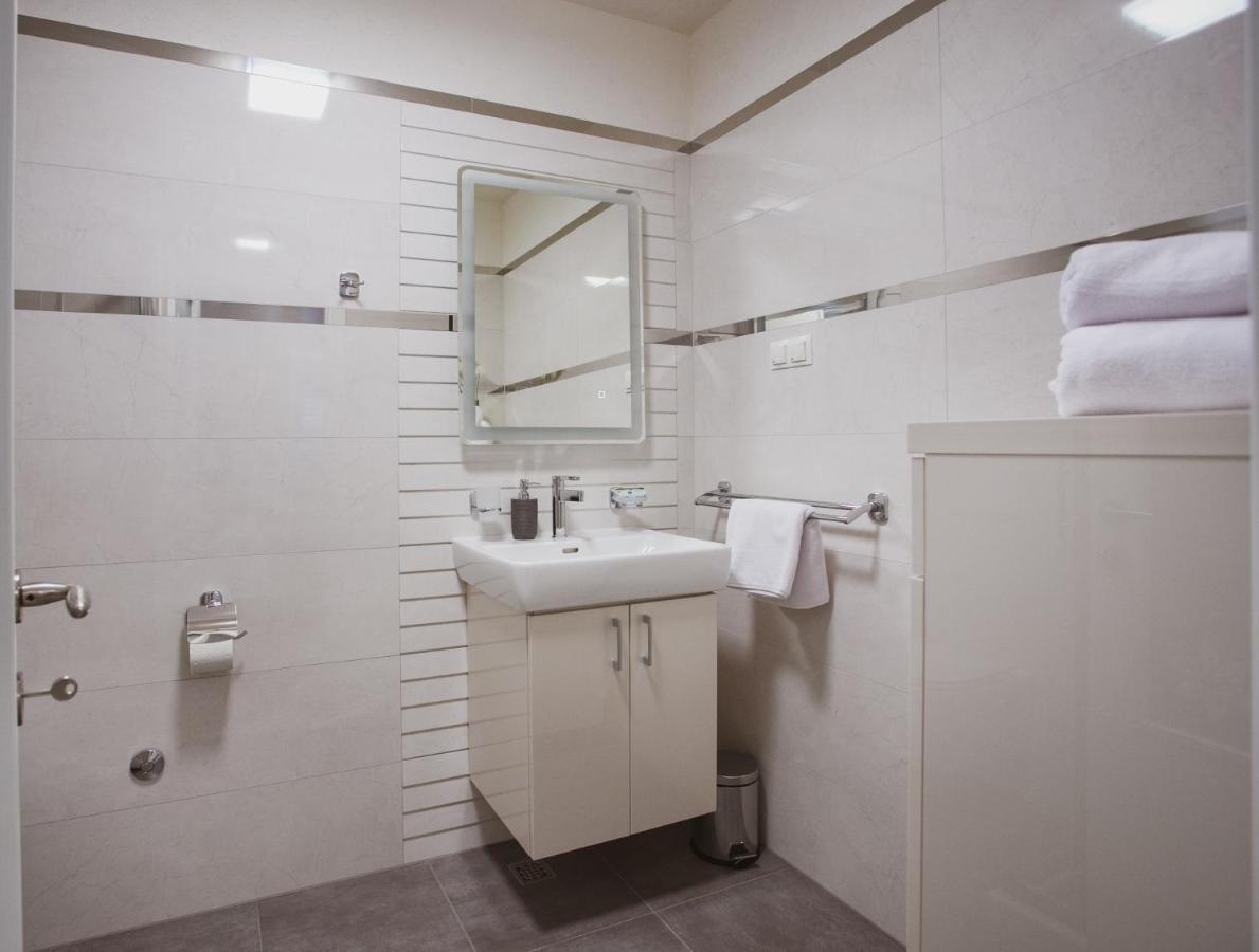 Vila Luxury House Lucija Dugi Rat Exteriér fotografie